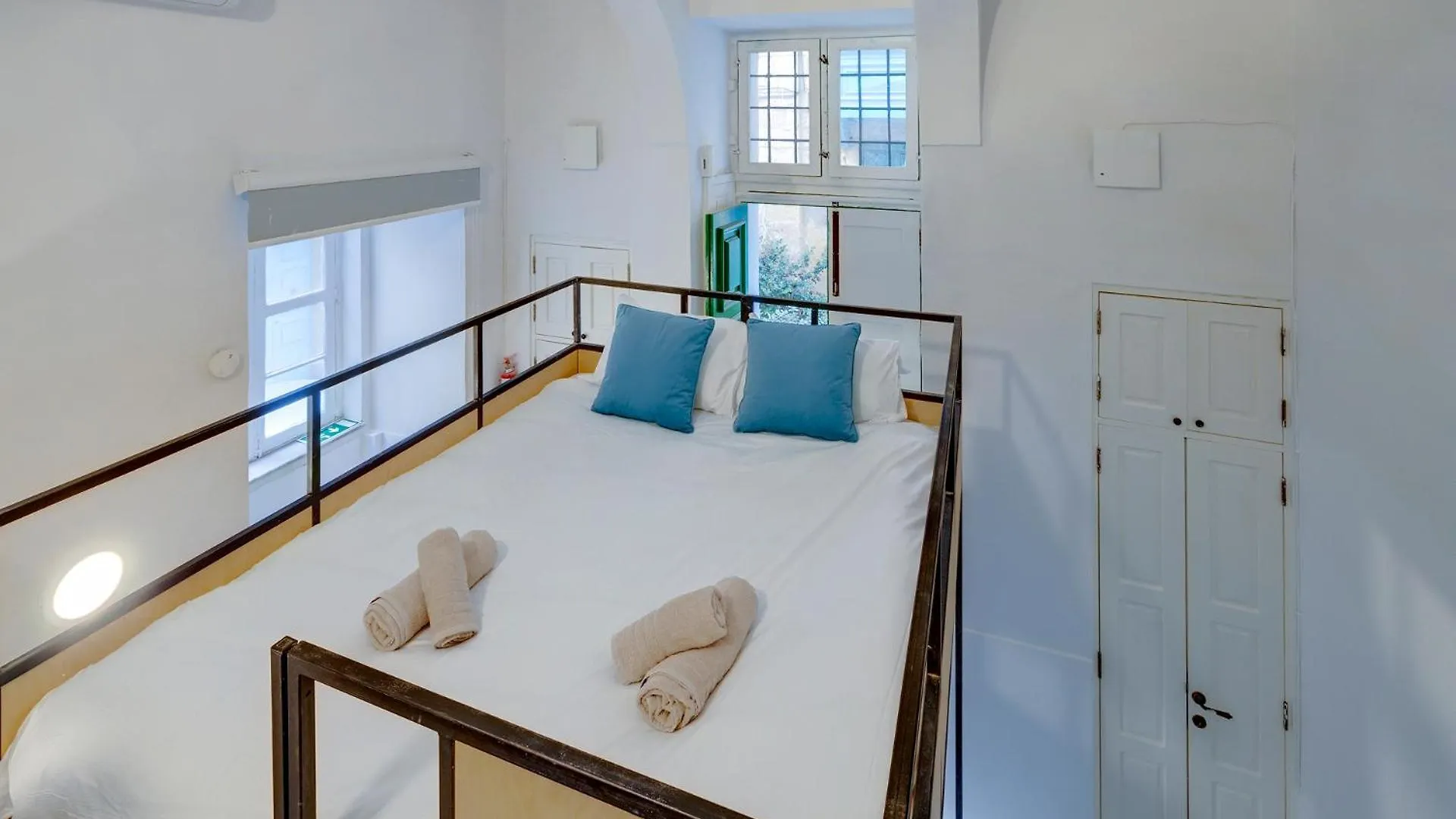 Trendy Studio Retreat In Historic La Valletta 0*,  Malta